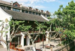 阳明古镇吃瓜,探寻古镇里的夏日清凉美食之旅