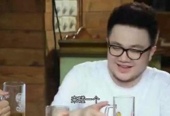 采访路人吃瓜视频下载,路人围观吃瓜视频，揭秘生活百态瞬间