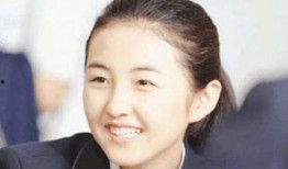 王俊凯爸妈吃瓜