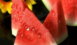 背诵吃西瓜的瓜,回味吃西瓜的瓜香时光