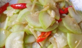 葫芦瓜怎么煎着吃,家常煎瓜新体验