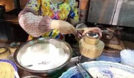 西安回民街吃瓜,尽享地道风味之旅