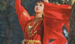 彭小苒吃瓜视频,揭秘娱乐圈幕后故事